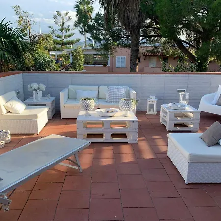 Portorosa Sfondo Bianco * Furnari